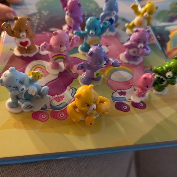 Care Bears Busy Books - Picture 5 of 7